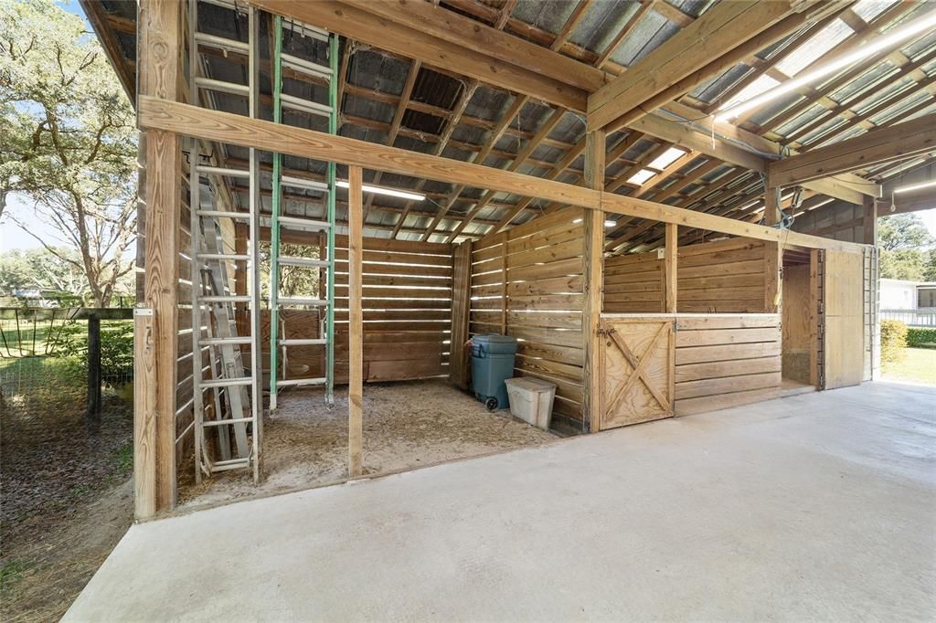 Active With Contract: $399,900 (2 beds, 2 baths, 1446 Square Feet)