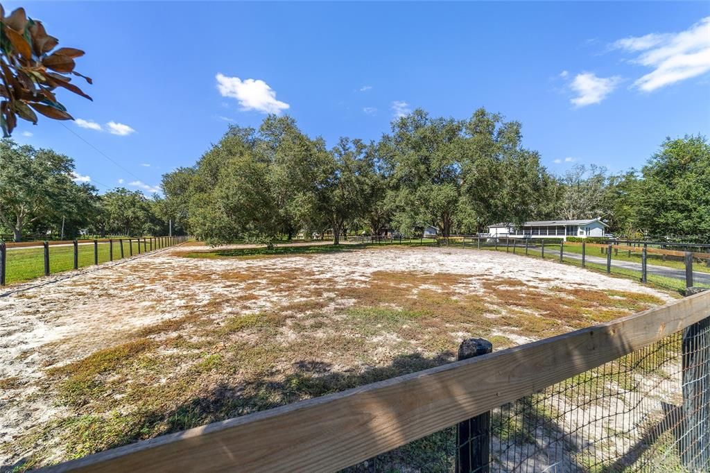 Active With Contract: $399,900 (2 beds, 2 baths, 1446 Square Feet)