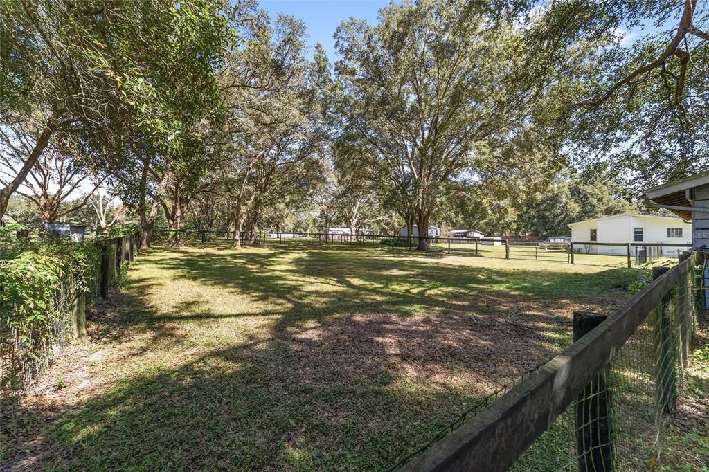 Active With Contract: $399,900 (2 beds, 2 baths, 1446 Square Feet)