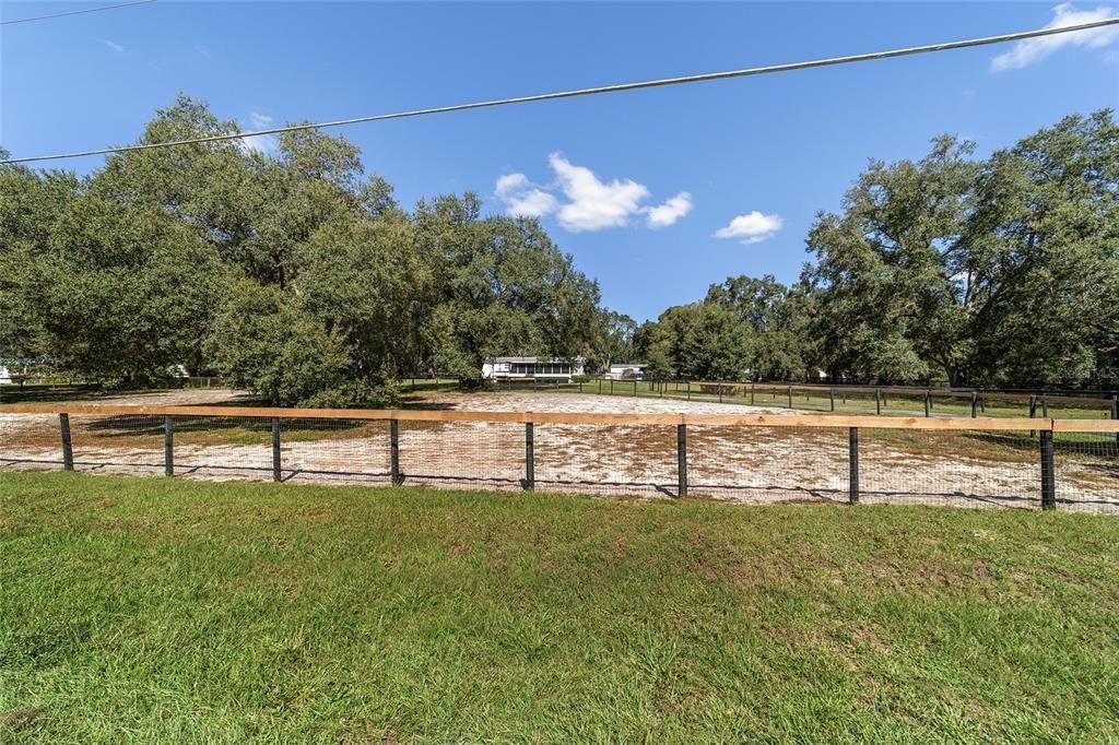 Active With Contract: $399,900 (2 beds, 2 baths, 1446 Square Feet)