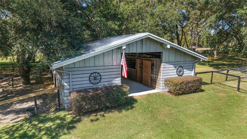 Active With Contract: $399,900 (2 beds, 2 baths, 1446 Square Feet)