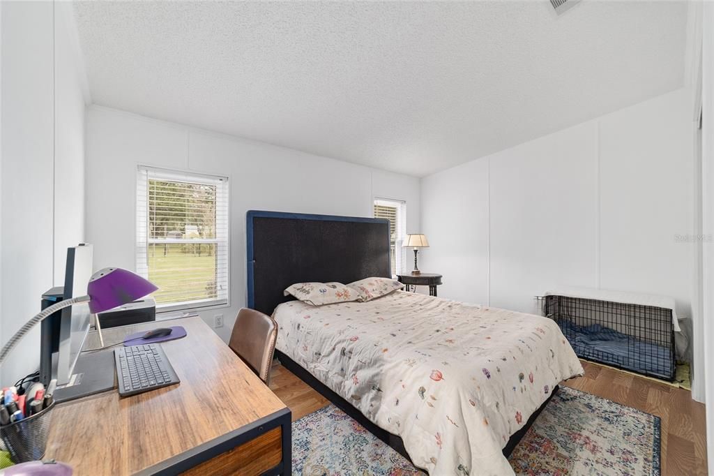 Active With Contract: $399,900 (2 beds, 2 baths, 1446 Square Feet)