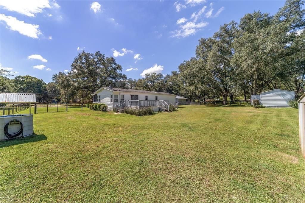 Active With Contract: $399,900 (2 beds, 2 baths, 1446 Square Feet)