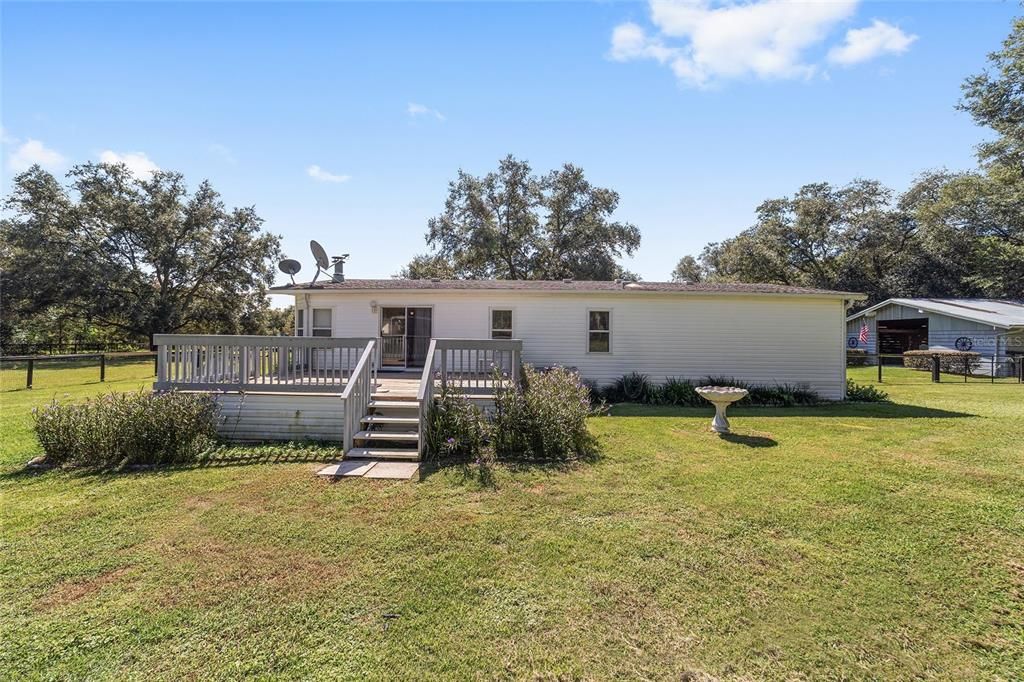 Active With Contract: $399,900 (2 beds, 2 baths, 1446 Square Feet)