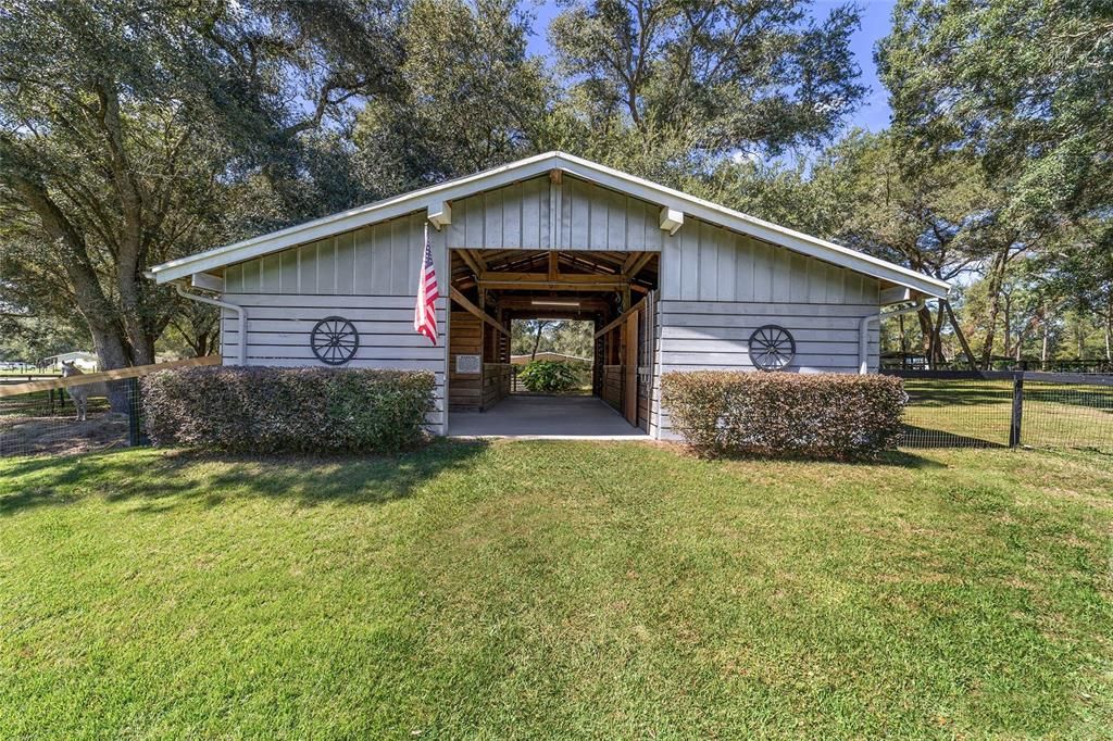 Active With Contract: $399,900 (2 beds, 2 baths, 1446 Square Feet)