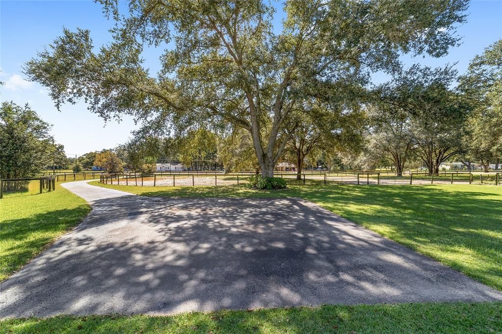 Active With Contract: $399,900 (2 beds, 2 baths, 1446 Square Feet)