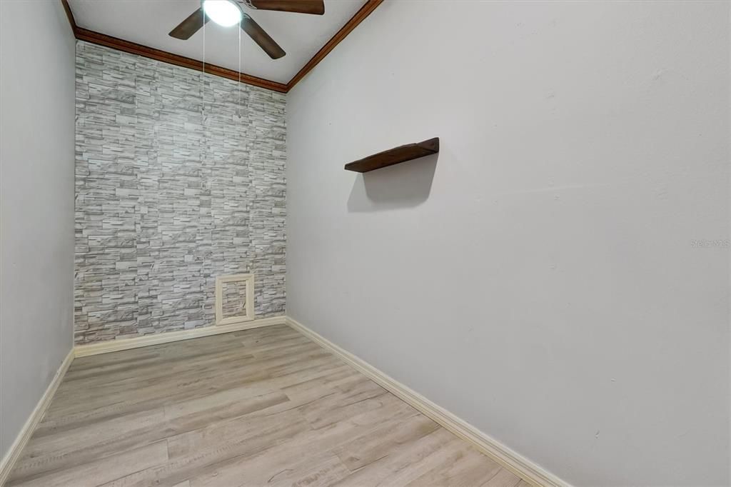 For Sale: $599,500 (3 beds, 2 baths, 2124 Square Feet)