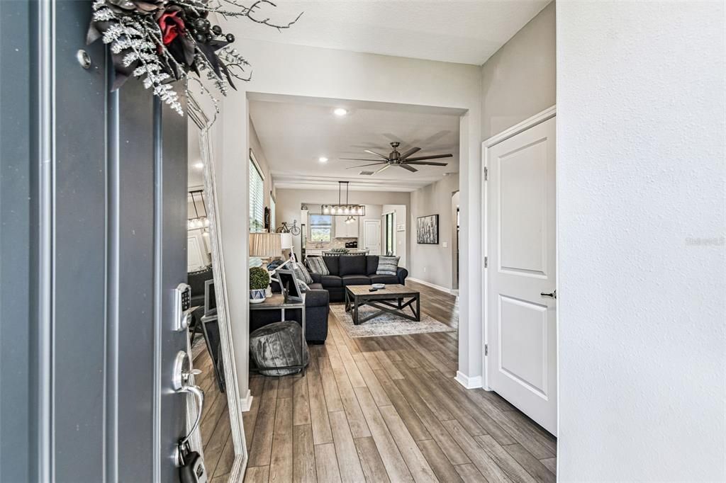 En Venta: $399,900 (2 camas, 2 baños, 1480 Pies cuadrados)