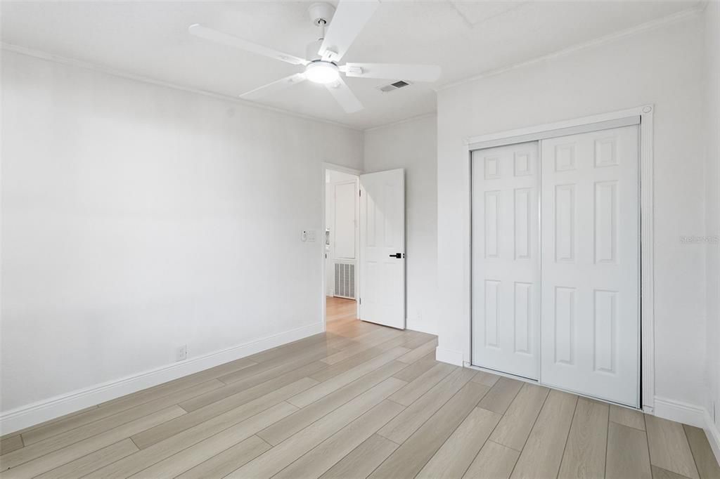 Active With Contract: $279,000 (3 beds, 2 baths, 1792 Square Feet)