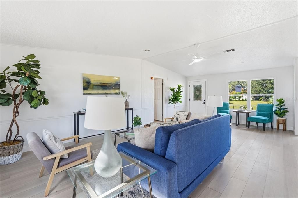 Active With Contract: $279,000 (3 beds, 2 baths, 1792 Square Feet)