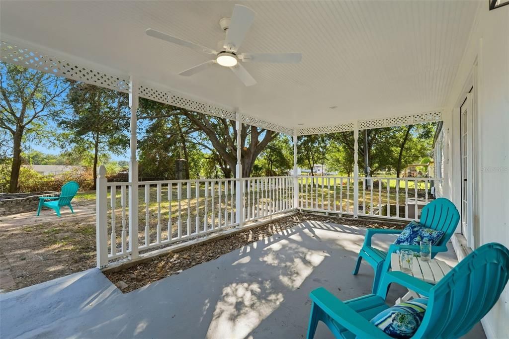 Active With Contract: $279,000 (3 beds, 2 baths, 1792 Square Feet)