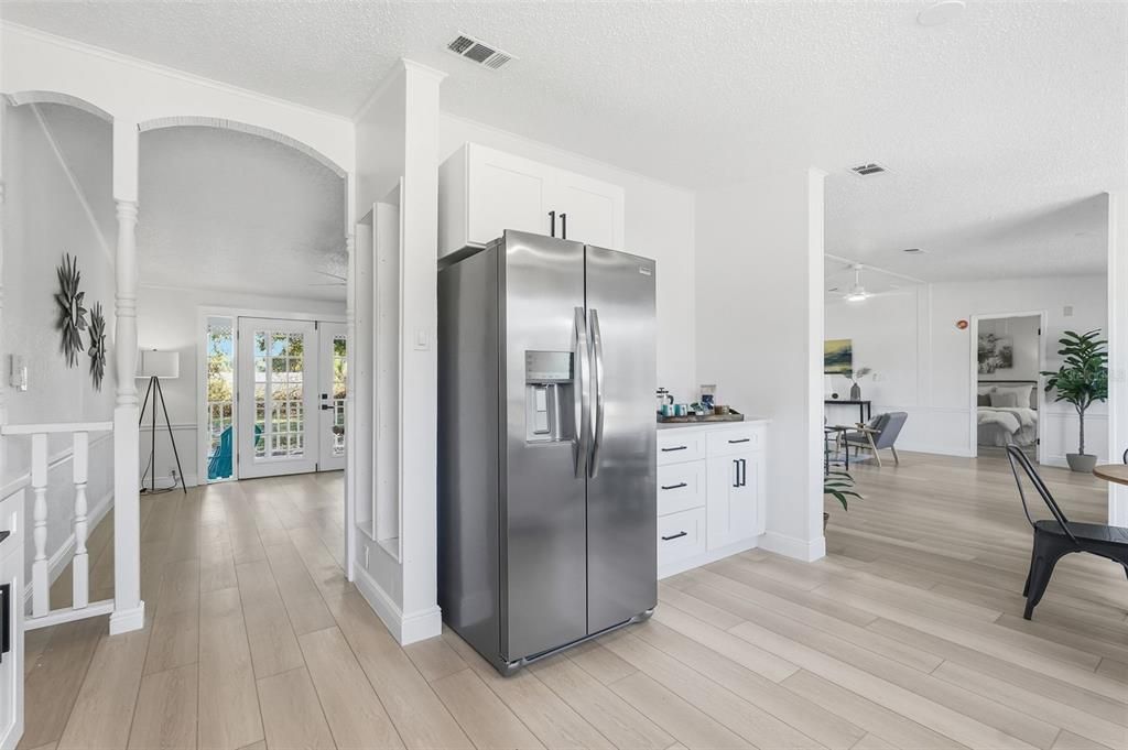 Active With Contract: $279,000 (3 beds, 2 baths, 1792 Square Feet)