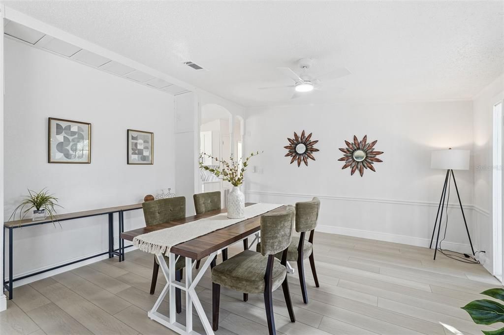 Active With Contract: $279,000 (3 beds, 2 baths, 1792 Square Feet)