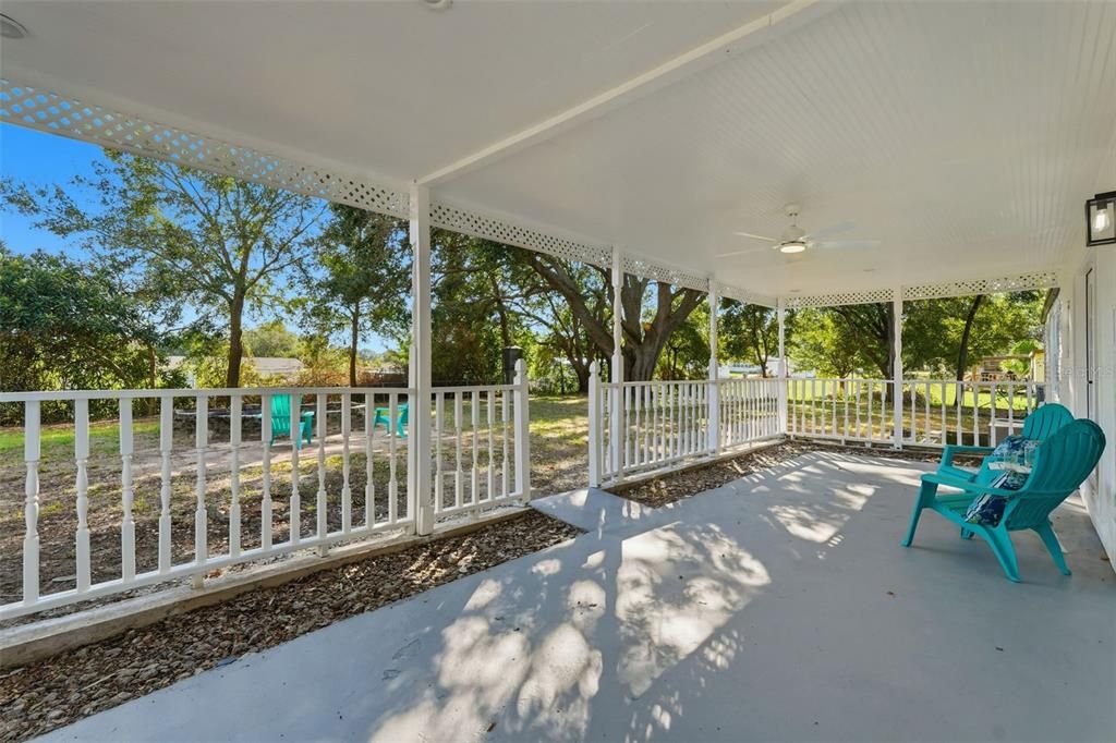 Active With Contract: $279,000 (3 beds, 2 baths, 1792 Square Feet)