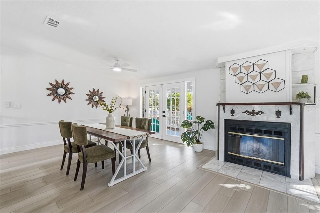 Active With Contract: $279,000 (3 beds, 2 baths, 1792 Square Feet)