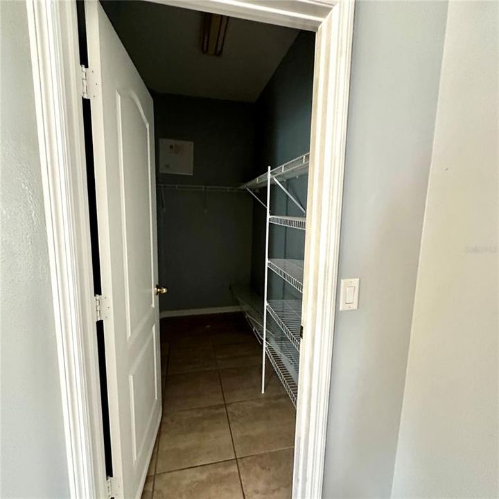 For Sale: $294,900 (4 beds, 2 baths, 1926 Square Feet)