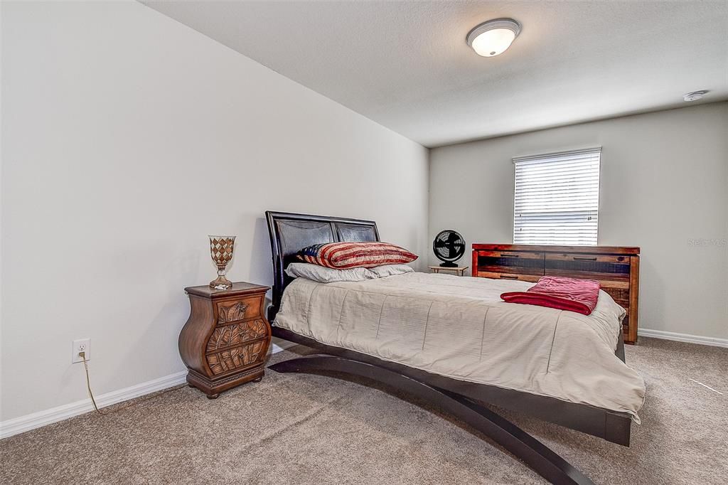 For Sale: $274,900 (2 beds, 2 baths, 1480 Square Feet)