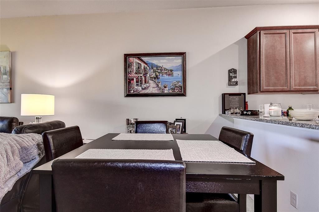 For Sale: $274,900 (2 beds, 2 baths, 1480 Square Feet)