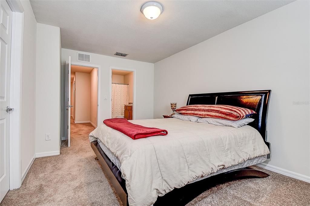 For Sale: $274,900 (2 beds, 2 baths, 1480 Square Feet)