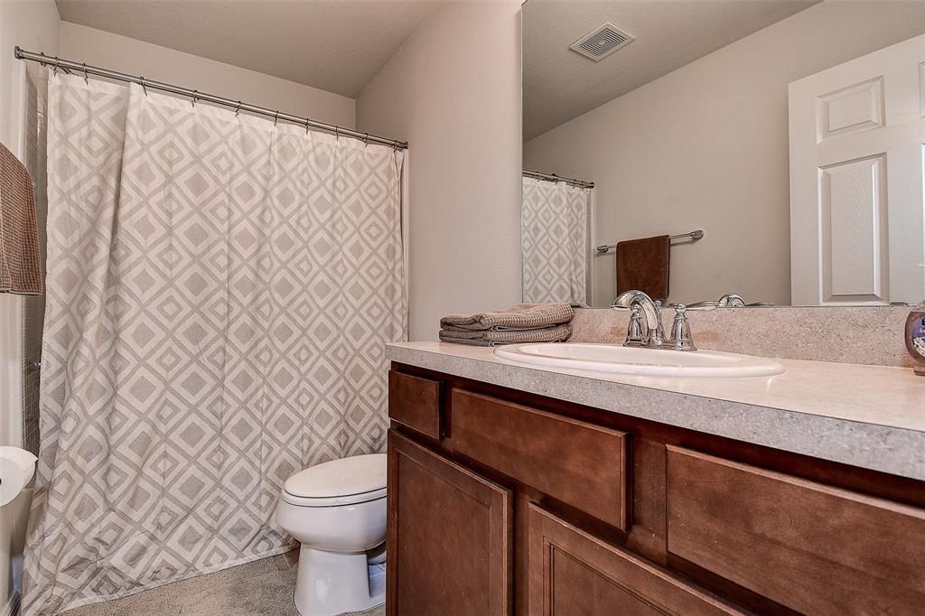 For Sale: $274,900 (2 beds, 2 baths, 1480 Square Feet)