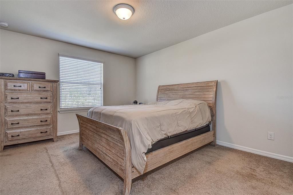 For Sale: $274,900 (2 beds, 2 baths, 1480 Square Feet)