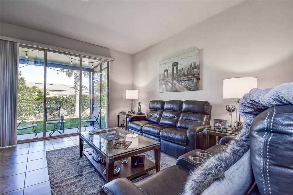 For Sale: $274,900 (2 beds, 2 baths, 1480 Square Feet)