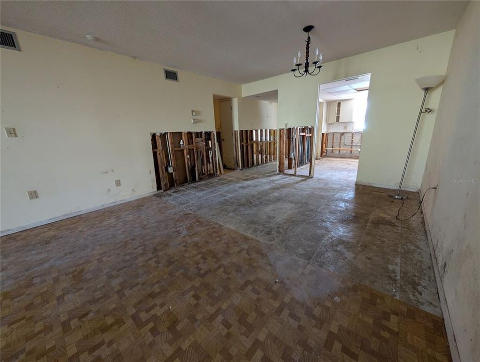 En Venta: $65,000 (2 camas, 2 baños, 1144 Pies cuadrados)