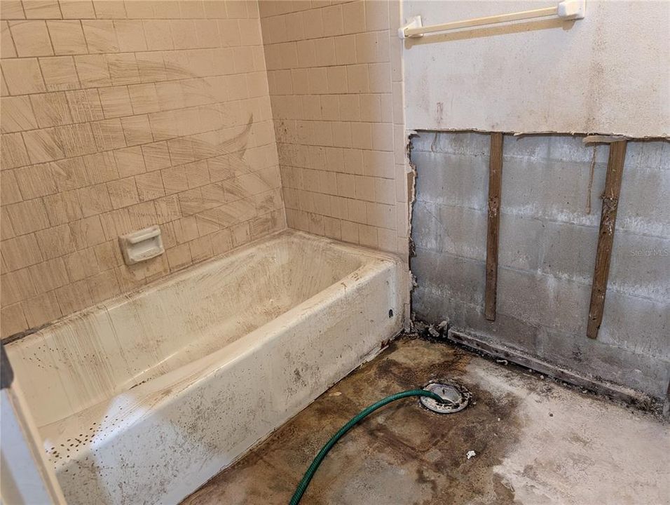 En Venta: $65,000 (2 camas, 2 baños, 1144 Pies cuadrados)