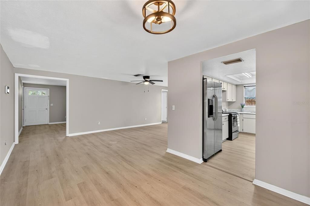 出租: $2,195 (4 贝兹, 2 浴室, 1571 平方英尺)