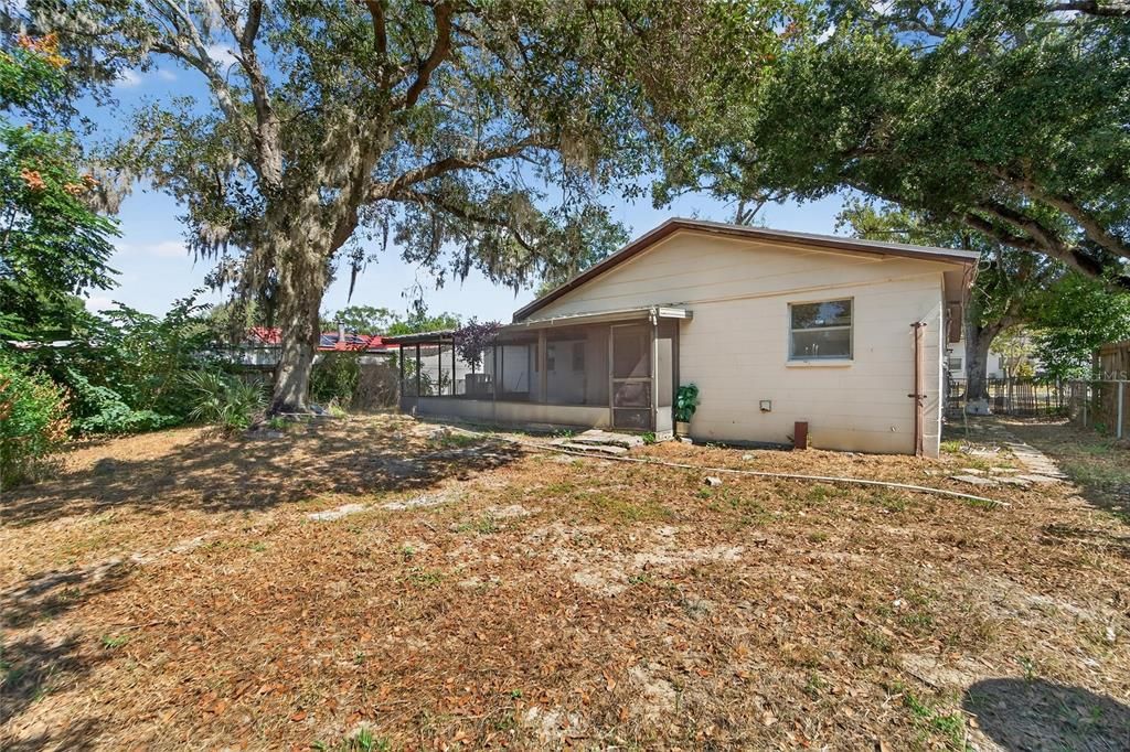 出租: $2,195 (4 贝兹, 2 浴室, 1571 平方英尺)