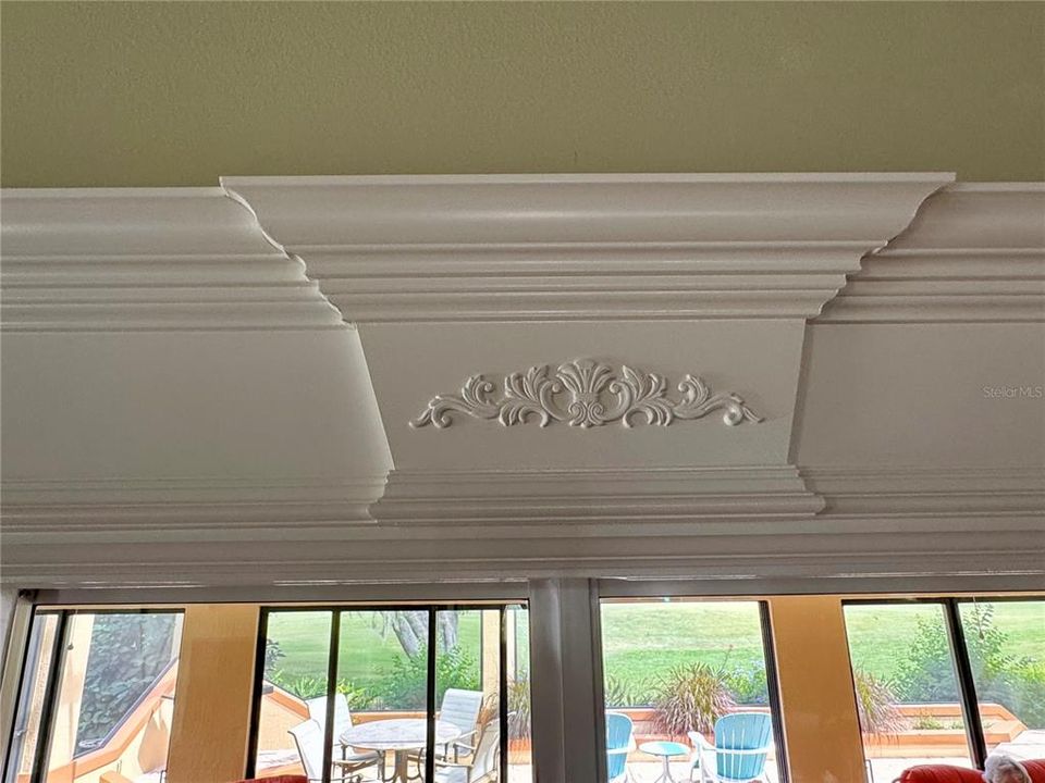 Active With Contract: $739,900 (3 beds, 2 baths, 1926 Square Feet)