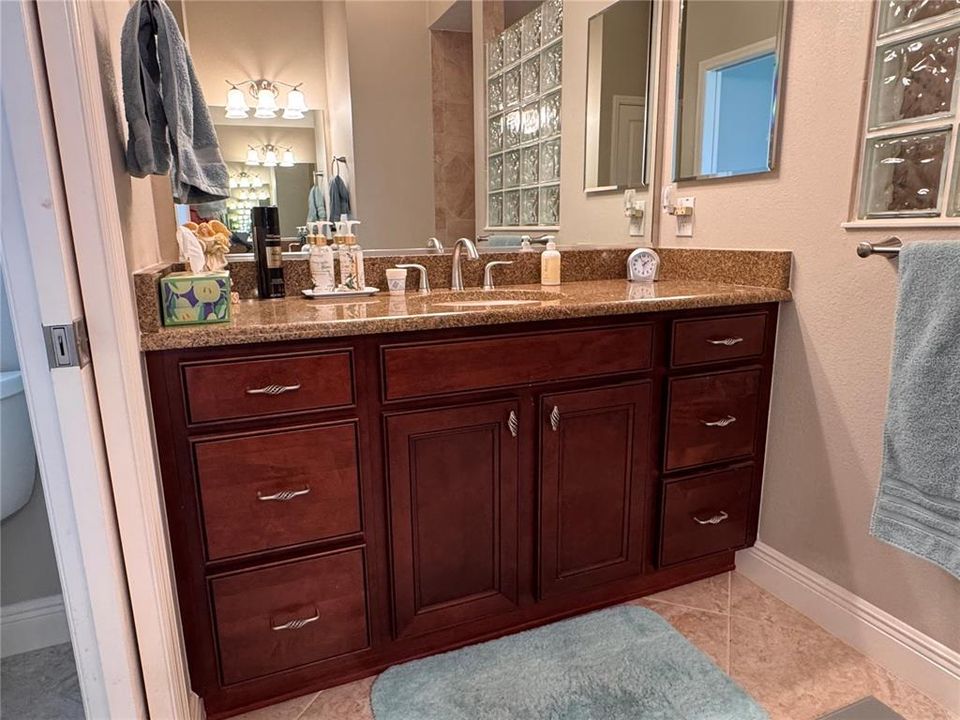 Active With Contract: $739,900 (3 beds, 2 baths, 1926 Square Feet)