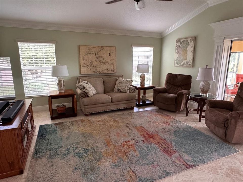 Active With Contract: $739,900 (3 beds, 2 baths, 1926 Square Feet)