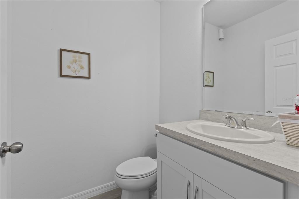 合同活跃: $289,000 (3 贝兹, 2 浴室, 1918 平方英尺)