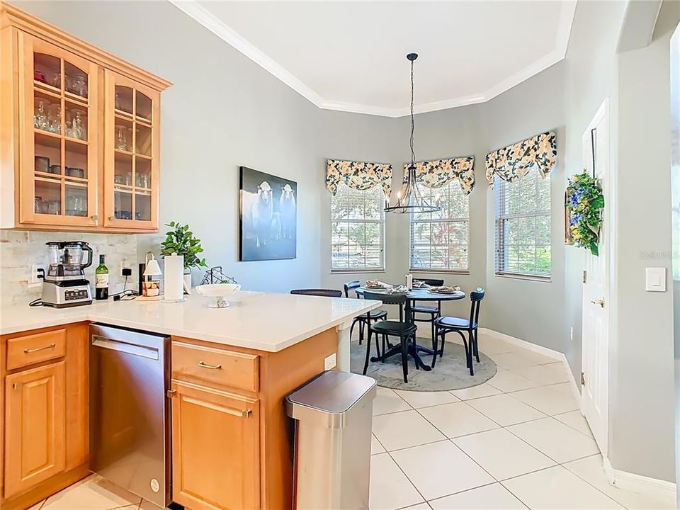 待售: $324,785 (3 贝兹, 2 浴室, 1813 平方英尺)