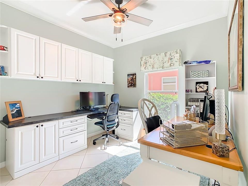 待售: $324,785 (3 贝兹, 2 浴室, 1813 平方英尺)