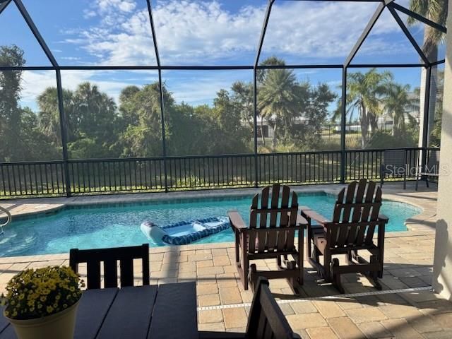 For Sale: $825,000 (2 beds, 2 baths, 1974 Square Feet)