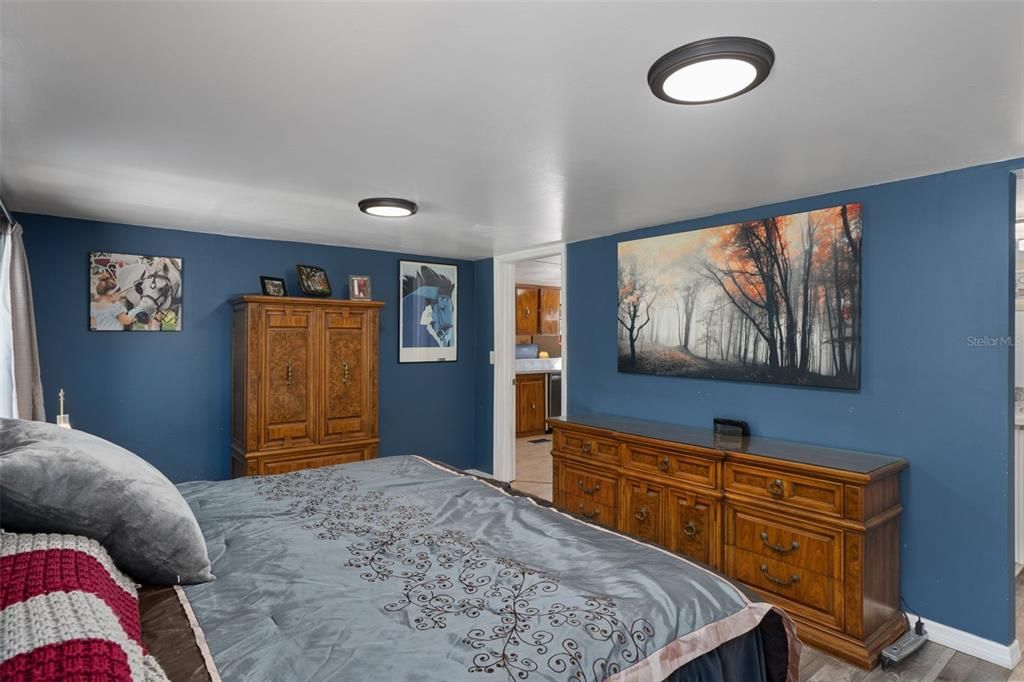 合同活跃: $234,900 (3 贝兹, 2 浴室, 1440 平方英尺)