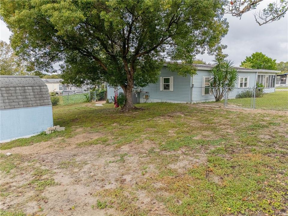 For Sale: $220,000 (2 beds, 2 baths, 1056 Square Feet)