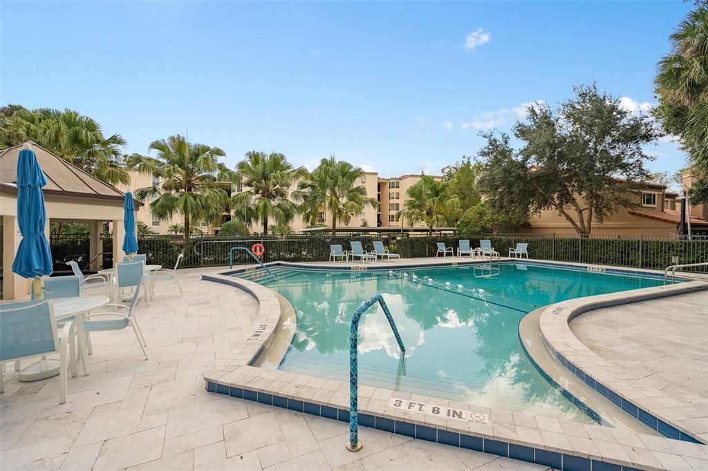 For Sale: $695,000 (2 beds, 2 baths, 1203 Square Feet)