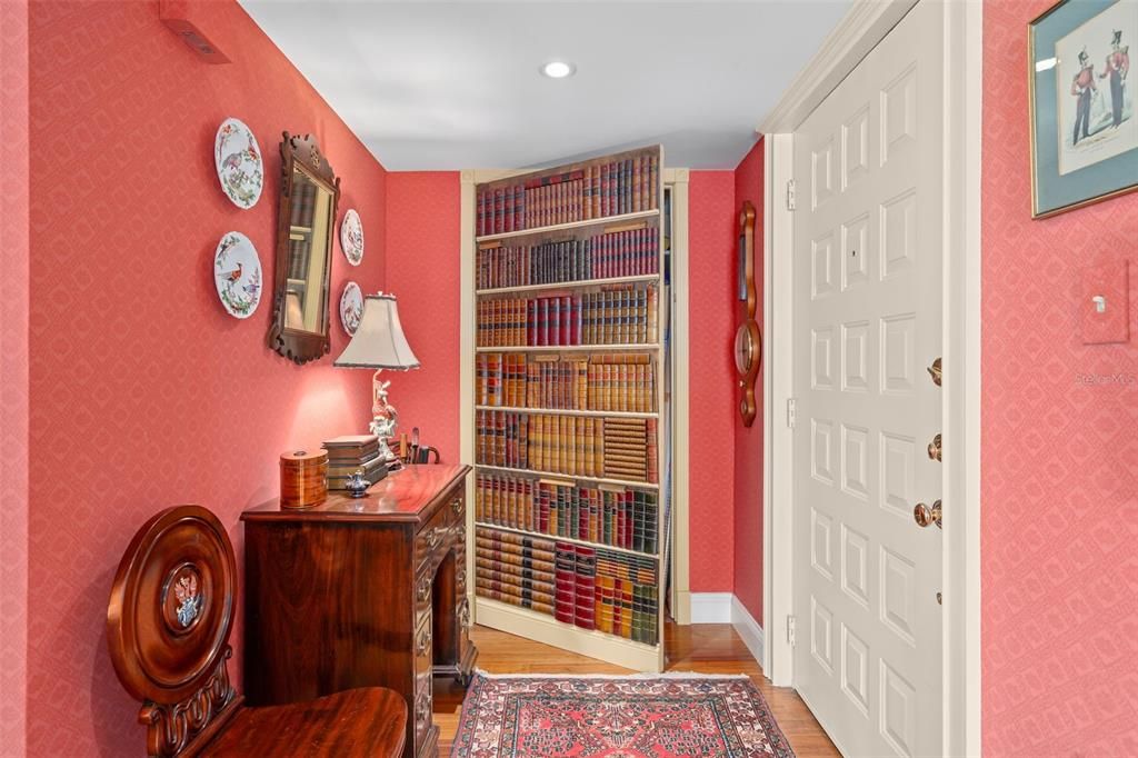 For Sale: $695,000 (2 beds, 2 baths, 1203 Square Feet)