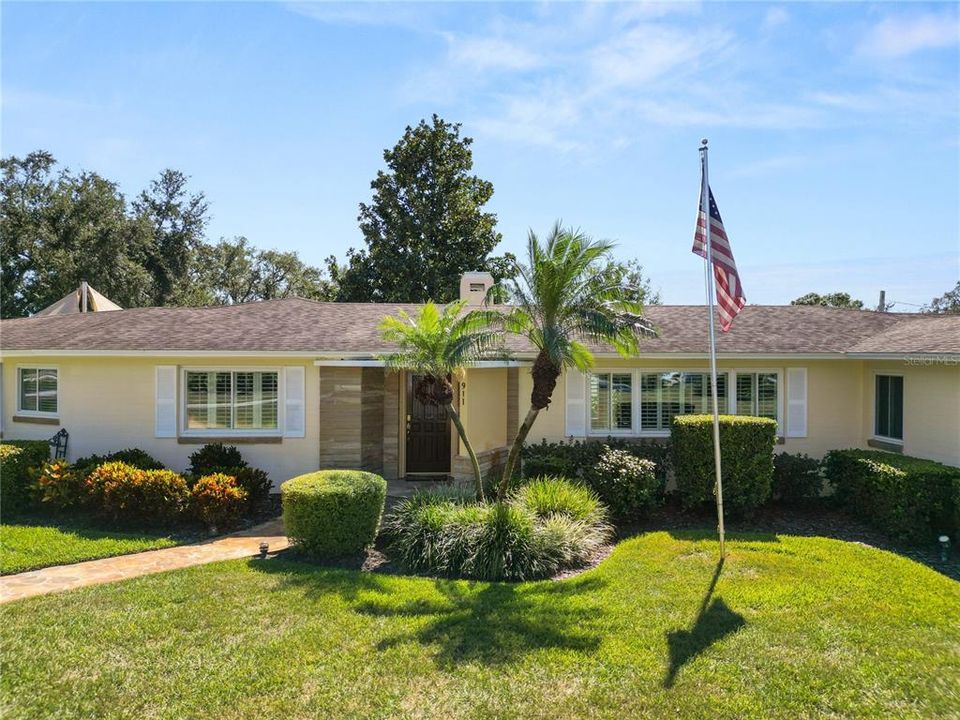 待售: $649,500 (3 贝兹, 2 浴室, 2574 平方英尺)