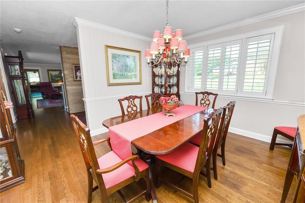 待售: $649,500 (3 贝兹, 2 浴室, 2574 平方英尺)