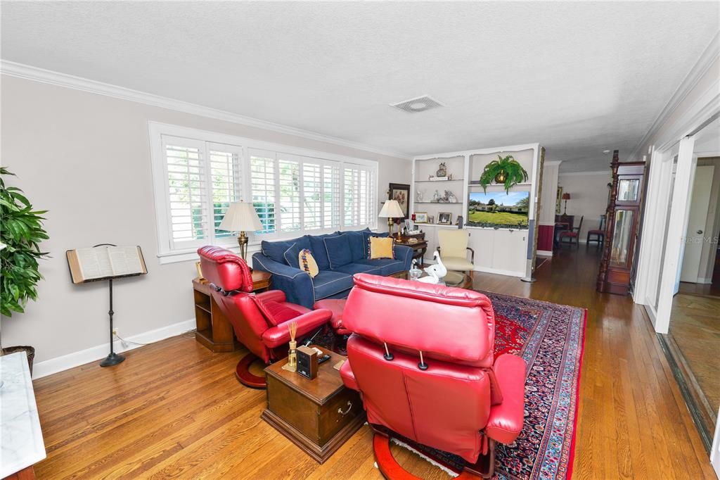 待售: $649,500 (3 贝兹, 2 浴室, 2574 平方英尺)