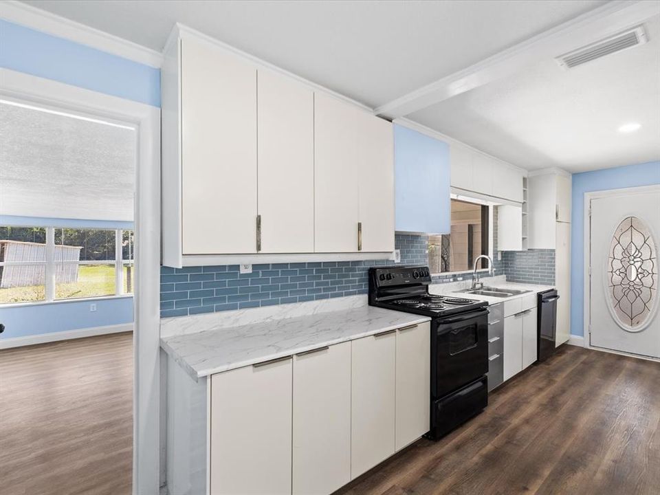 En Venta: $289,000 (3 camas, 2 baños, 1024 Pies cuadrados)