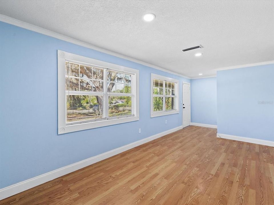 En Venta: $289,000 (3 camas, 2 baños, 1024 Pies cuadrados)