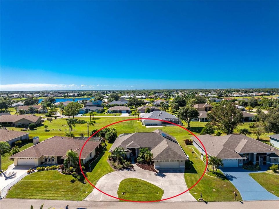 Active With Contract: $459,900 (4 beds, 2 baths, 2564 Square Feet)