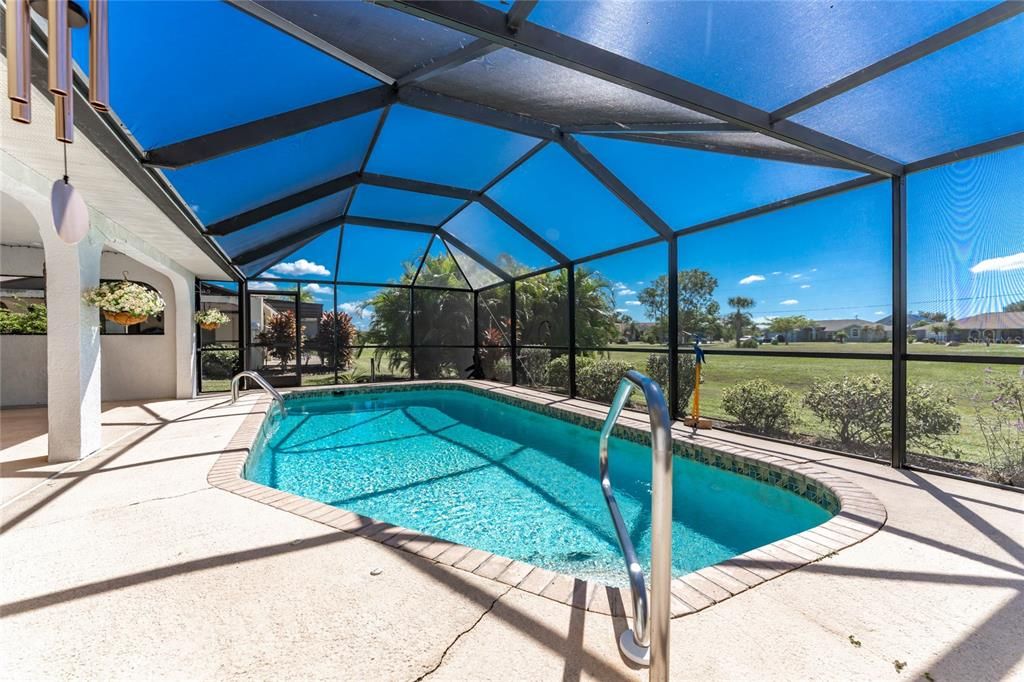 Active With Contract: $459,900 (4 beds, 2 baths, 2564 Square Feet)