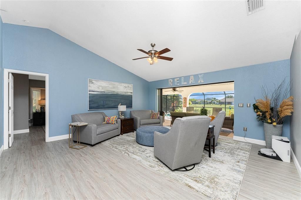 Active With Contract: $459,900 (4 beds, 2 baths, 2564 Square Feet)