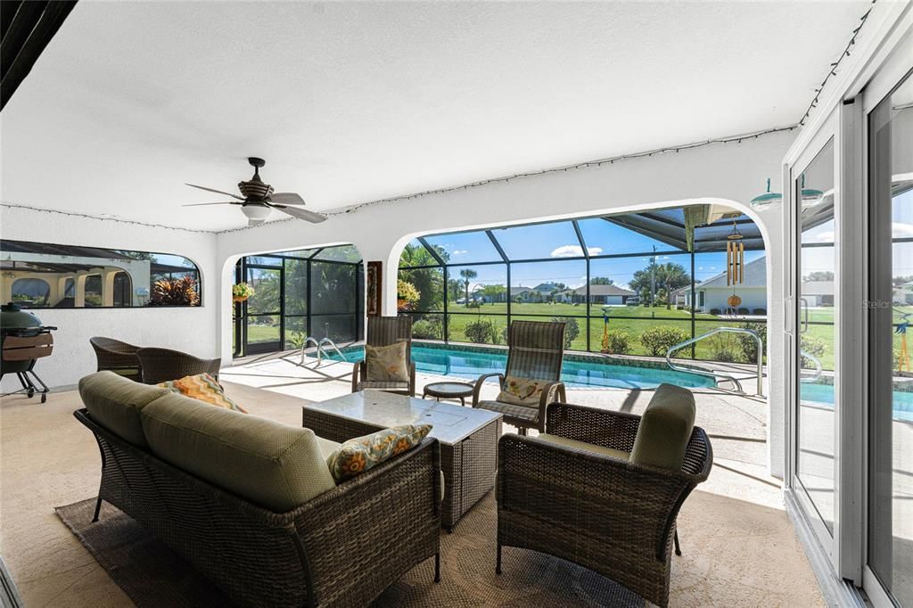 Active With Contract: $459,900 (4 beds, 2 baths, 2564 Square Feet)